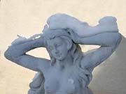 statue